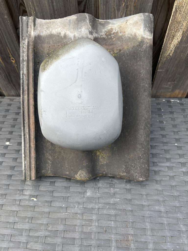Braas Dakpan met DuroVent Wetterkappe DN 125, Gebruikt, Steen of Klei, Ophalen of Verzenden, Minder dan 5 m²