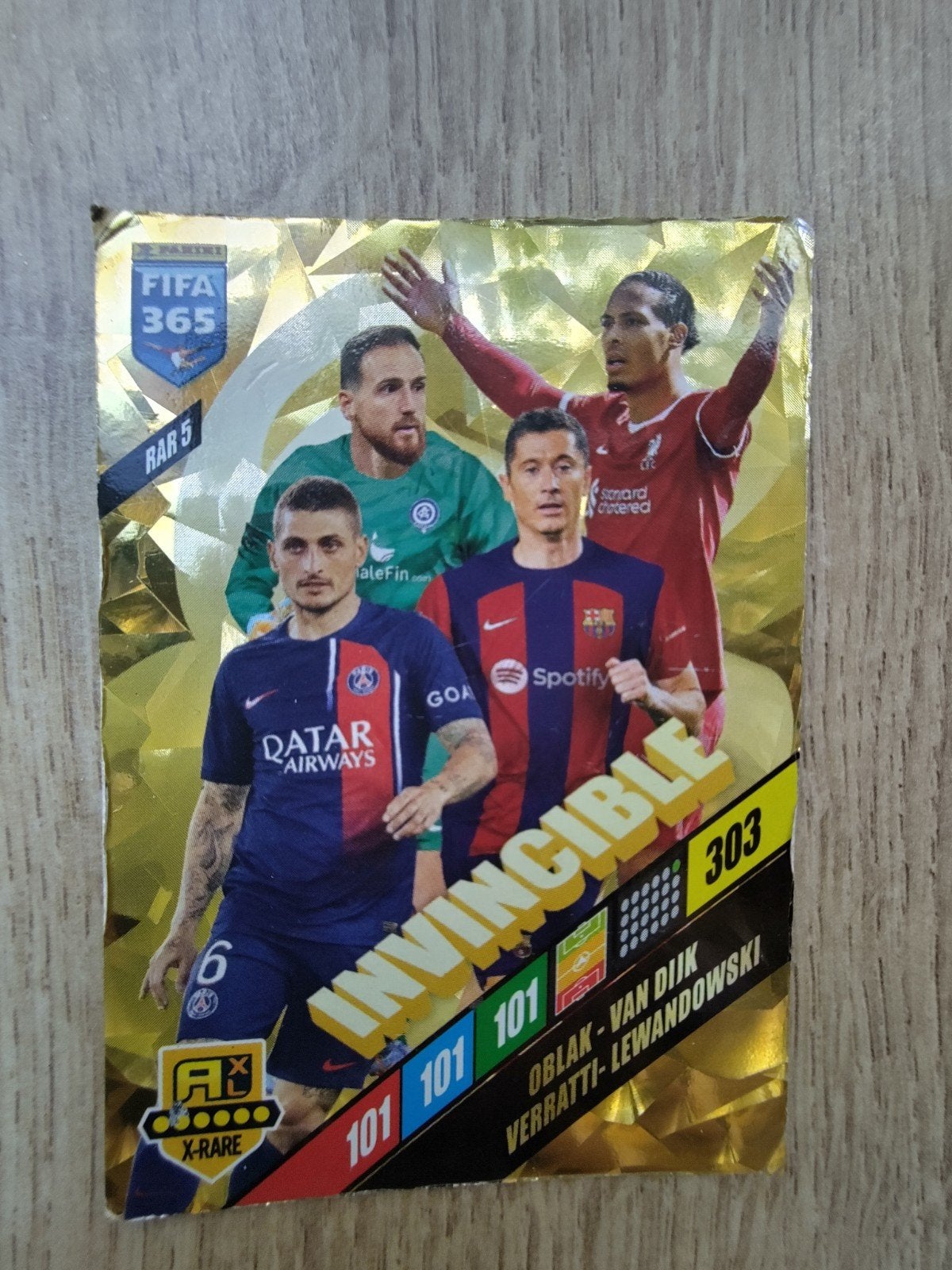 2 Panini invincible kaarten uit 2024 en 2025, Ophalen of Verzenden, Zo goed als nieuw, Buitenlandse clubs, Poster, Plaatje of Sticker