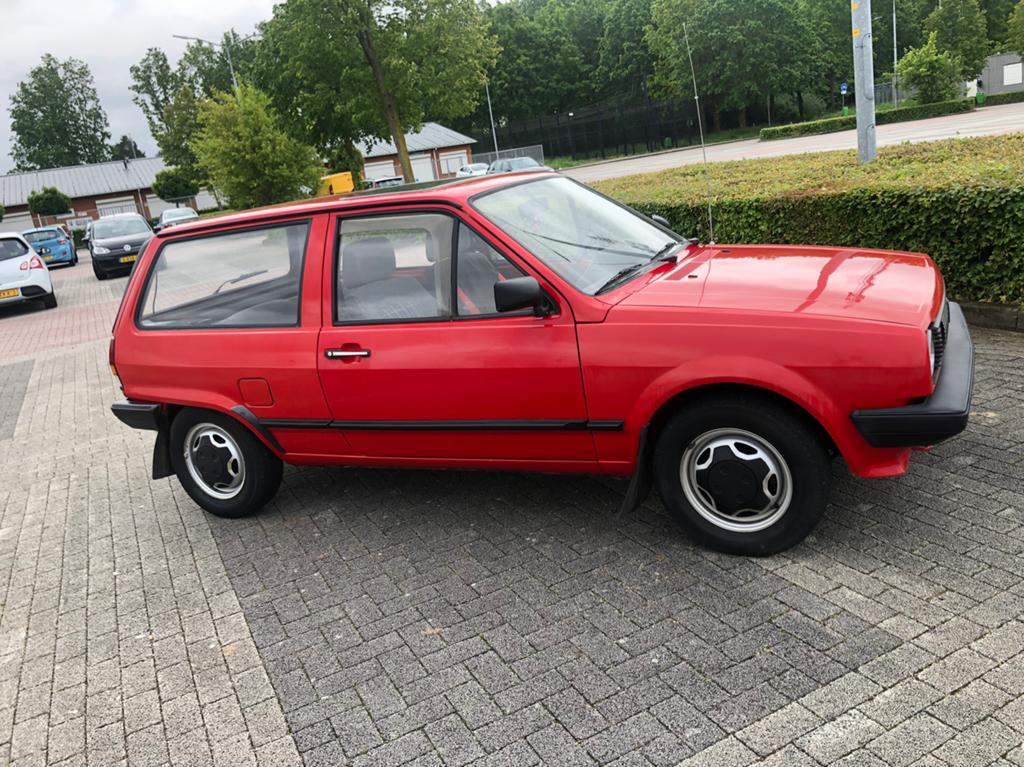 Volkswagen Polo 1.0 HB K6 1988 Rood., Voorwielaandrijving, 735 kg, 4 cilinders, Origineel Nederlands