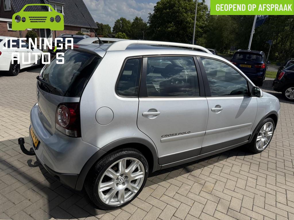 Volkswagen Polo 1.4-16V Cross|Airco|Trekhaak, Voorwielaandrijving, Gebruikt, Zwart, 49 €/maand