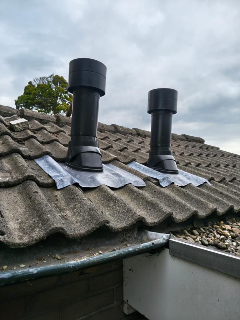 Dakdoorvoer compleet 125mm 2 stuks, Gebruikt, Steen of Klei, Verzenden, Minder dan 5 m²