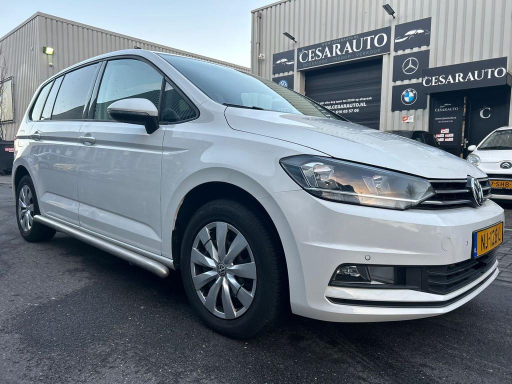 Volkswagen Touran 2.0 TDI SCR AUTOMAAT / DEALER ONDERHOUDEN, Auto's, Stof, 4 cilinders, 150 pk, Wit