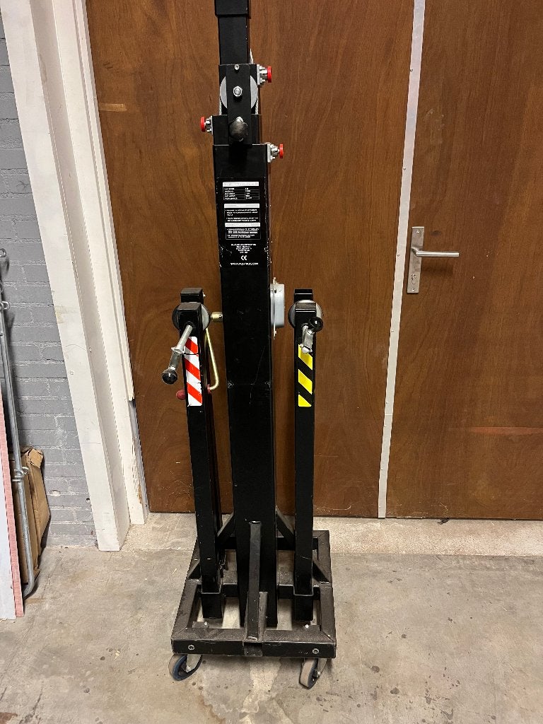 ProTruss PT220-53 Towerlift - Max 5.53m, 220kg, Ophalen, Gebruikt