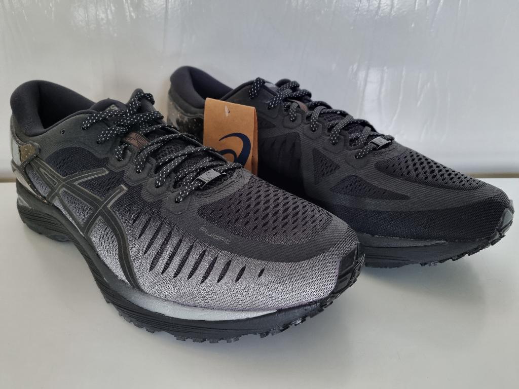 Asics Metarun Men - Black/Gunmetal - Maat 49 - Nieuw ! !, Ophalen of Verzenden, Nieuw, Hardloopschoenen, Asics