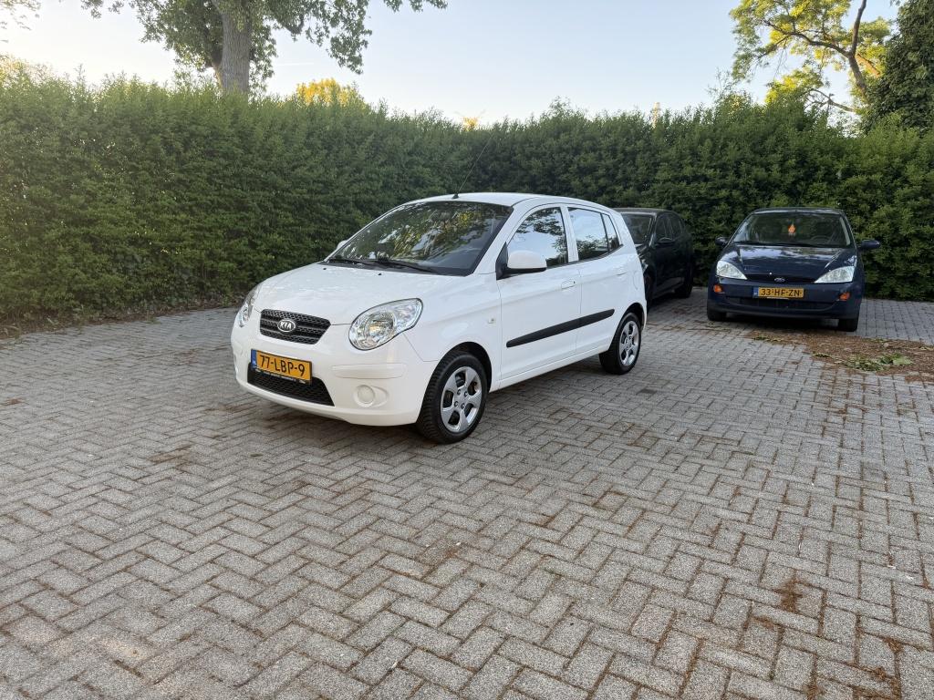 Kia Picanto apk 1 jaar 1.0 X-pect 100% (bj 2010), Auto's, Kia, 21 km/l, 4 cilinders, 400 kg, Wit