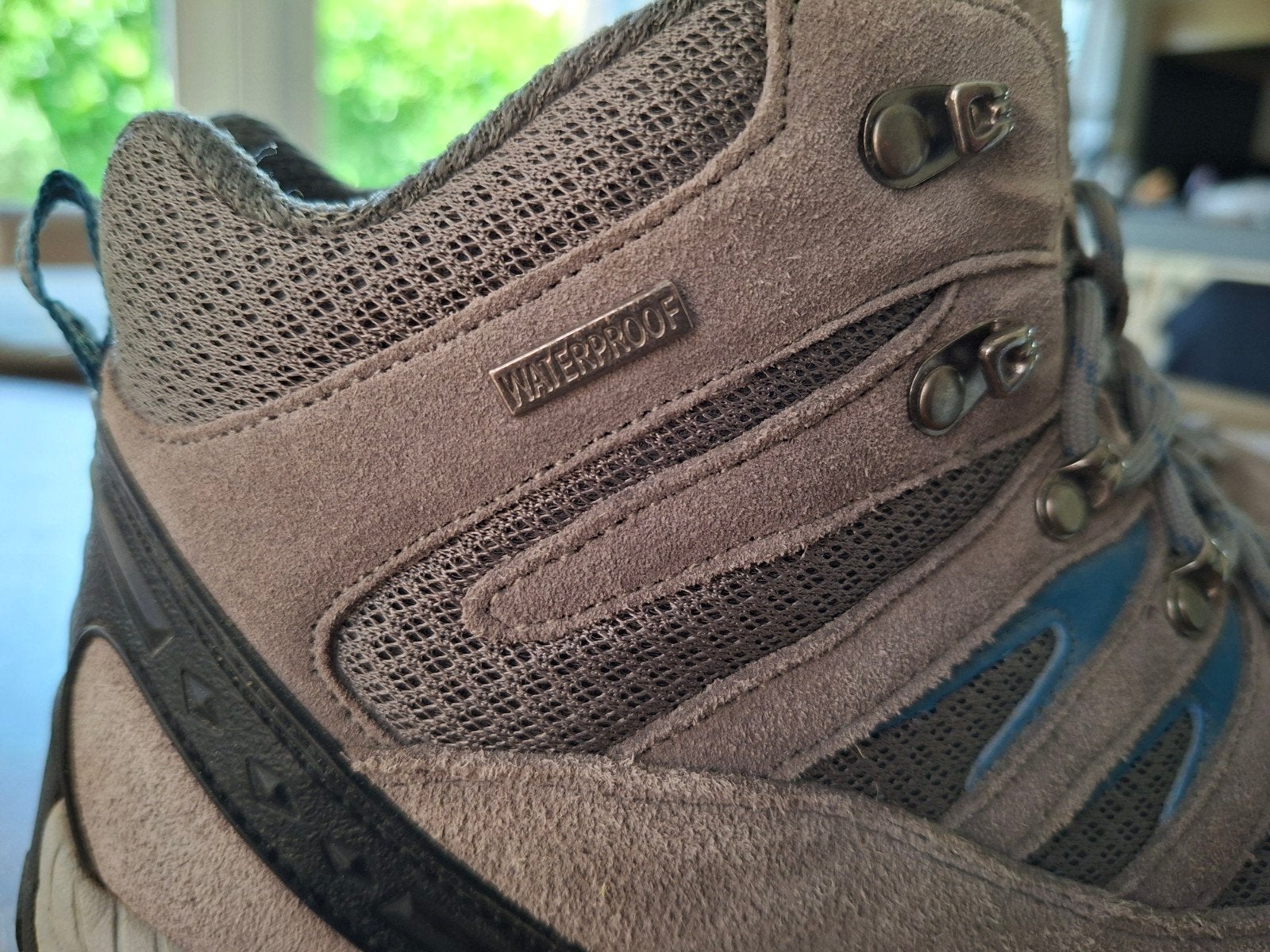 Wandelschoenen maat 43 (valt klein), zo goed als nieuw, Ophalen of Verzenden