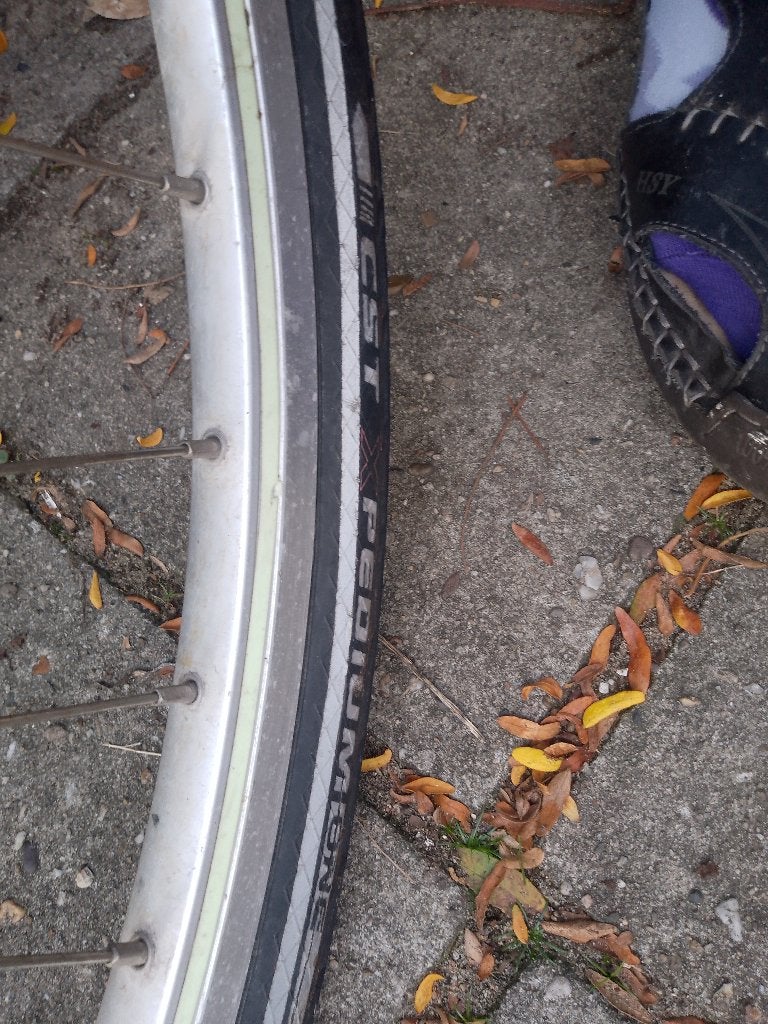 voorwiel en achterwiel  met banden  gazelle 28 x1 3/8 x1 5/8, Fietsen en Brommers, Ophalen of Verzenden, Band