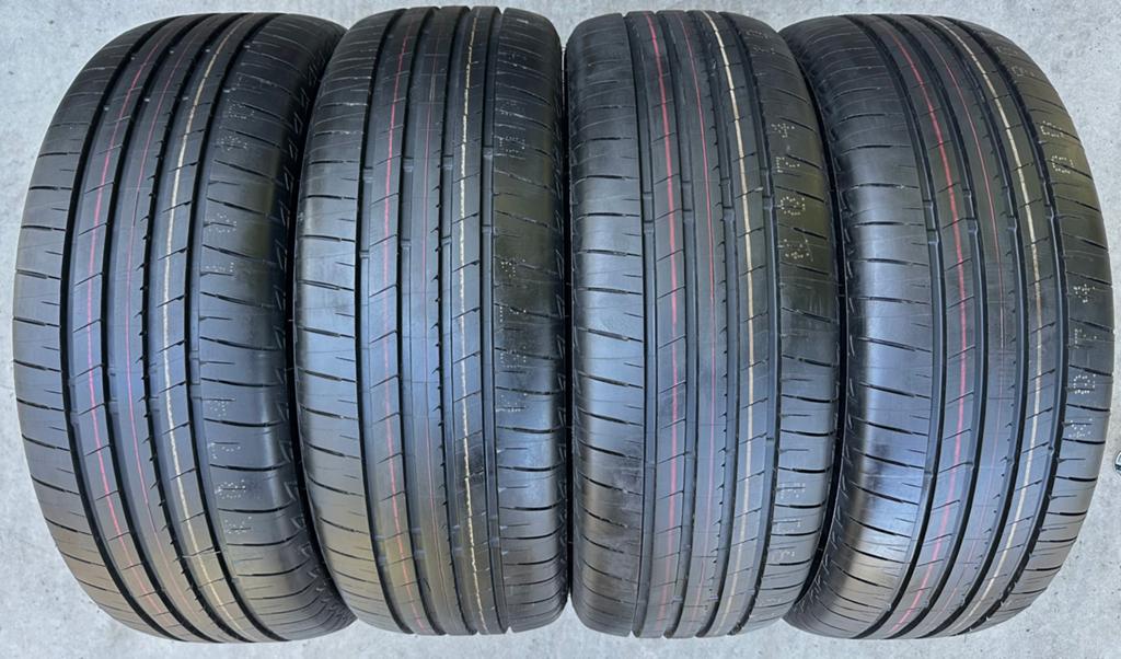4 Stuks Bridgestone 215 55 18 Zomerbanden Inclusief Montage