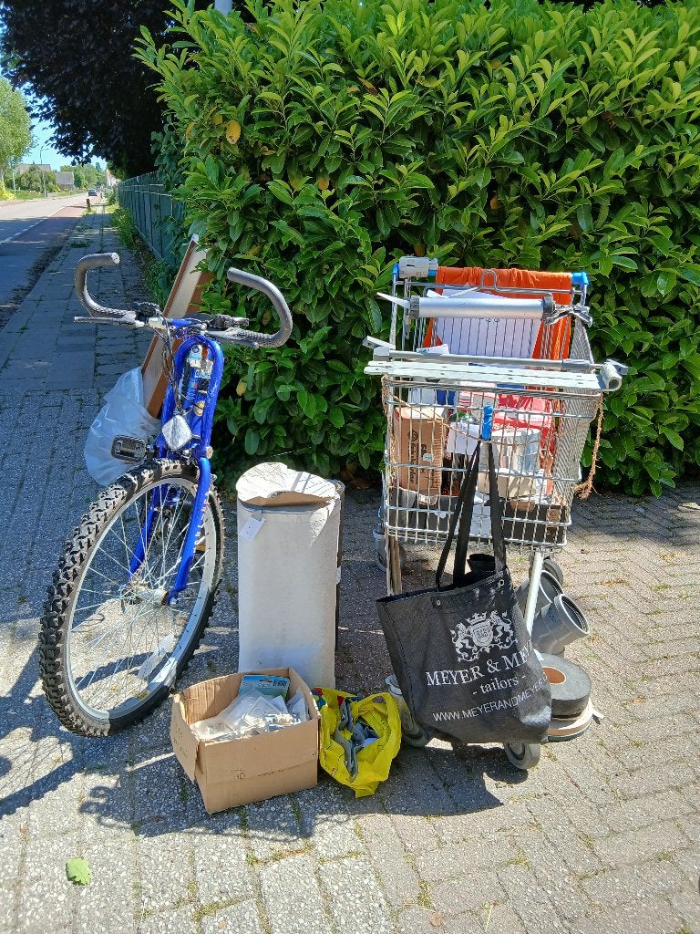 Huis / schuur opruiming Wees er snel bij!, Diversen, Rommelmarktspullen, Ophalen of Verzenden, Zo goed als nieuw