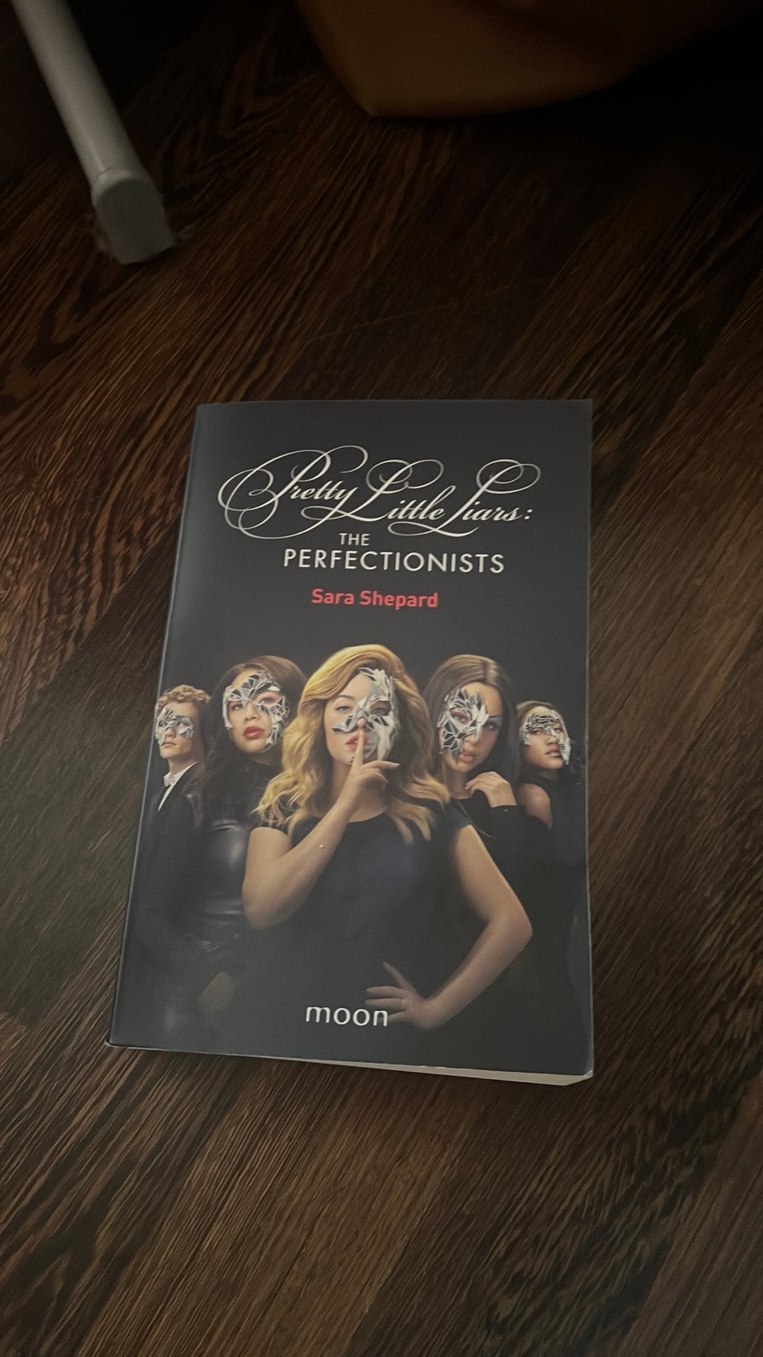 Pretty little liars, Ophalen, Zo goed als nieuw