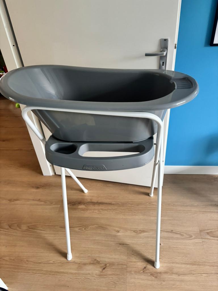 Baby badje met standaard, Kinderen en Baby's, Badjes en Verzorging, Ophalen, Zo goed als nieuw, Badje, Bébé-jou