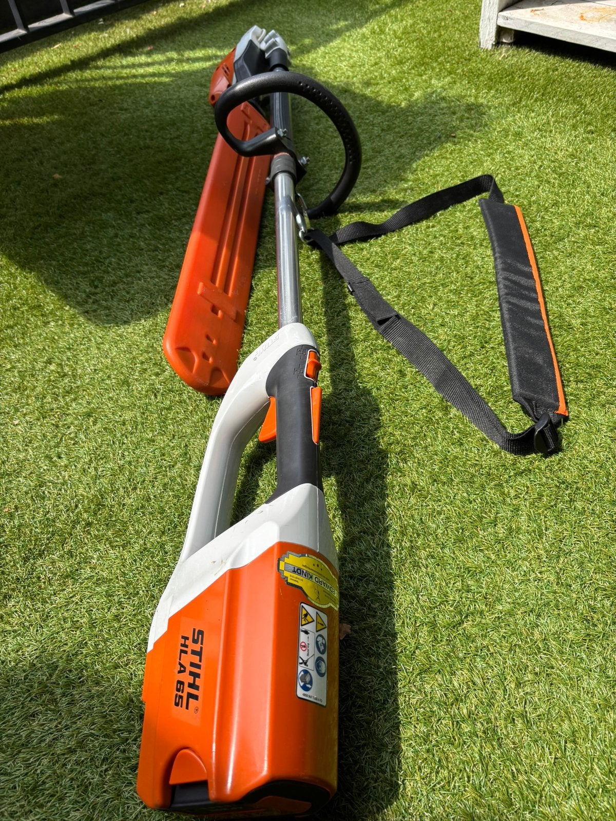 Stihl Hla 65 heggenschaar plus lader, Verzenden, Gebruikt