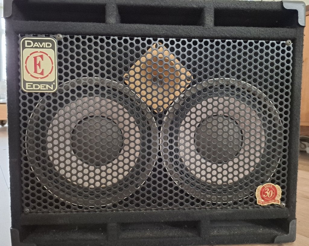 EDEN D210 XLT 8 Ohm, Ophalen, Gebruikt, 100 watt of meer