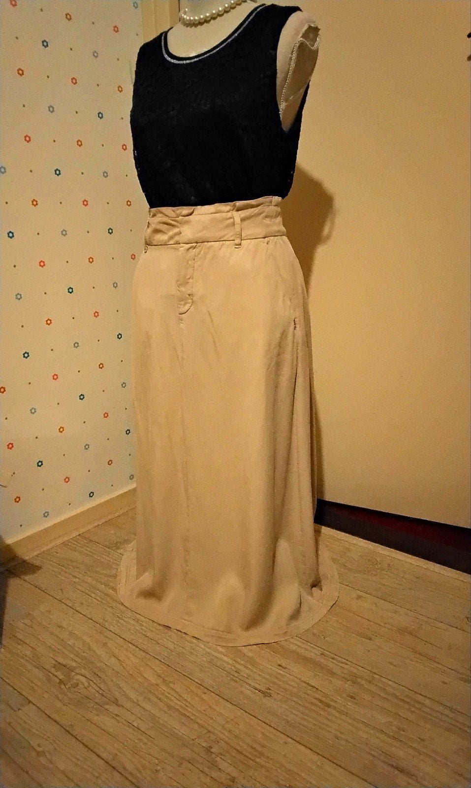 Nickjean,  , beige-zandkleurige lange rok, maat 40., Kleding | Dames, Rokken, Maat 38/40 (M), Beige, Ophalen of Verzenden, Zo goed als nieuw