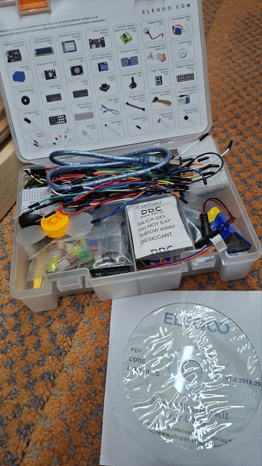 Elegoo Super Starter Kit UNO R3 Project - Nooit gebruikt, Hobby en Vrije tijd, Elektronica-componenten, Ophalen of Verzenden, Nieuw
