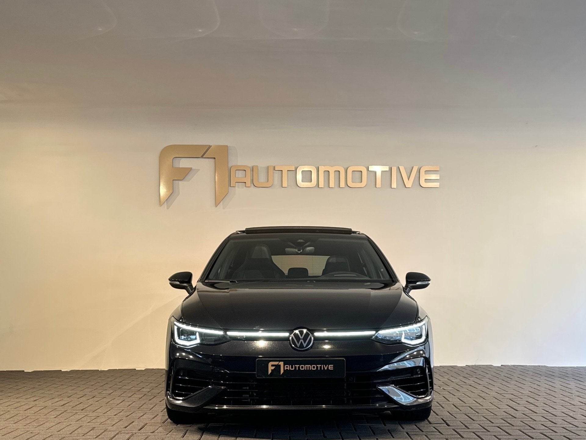 Volkswagen Golf 2.0 TSI R 4Motion Pano|H/K|HuD|Stoelventilat, Gebruikt, Euro 6, 4 cilinders, 320 pk