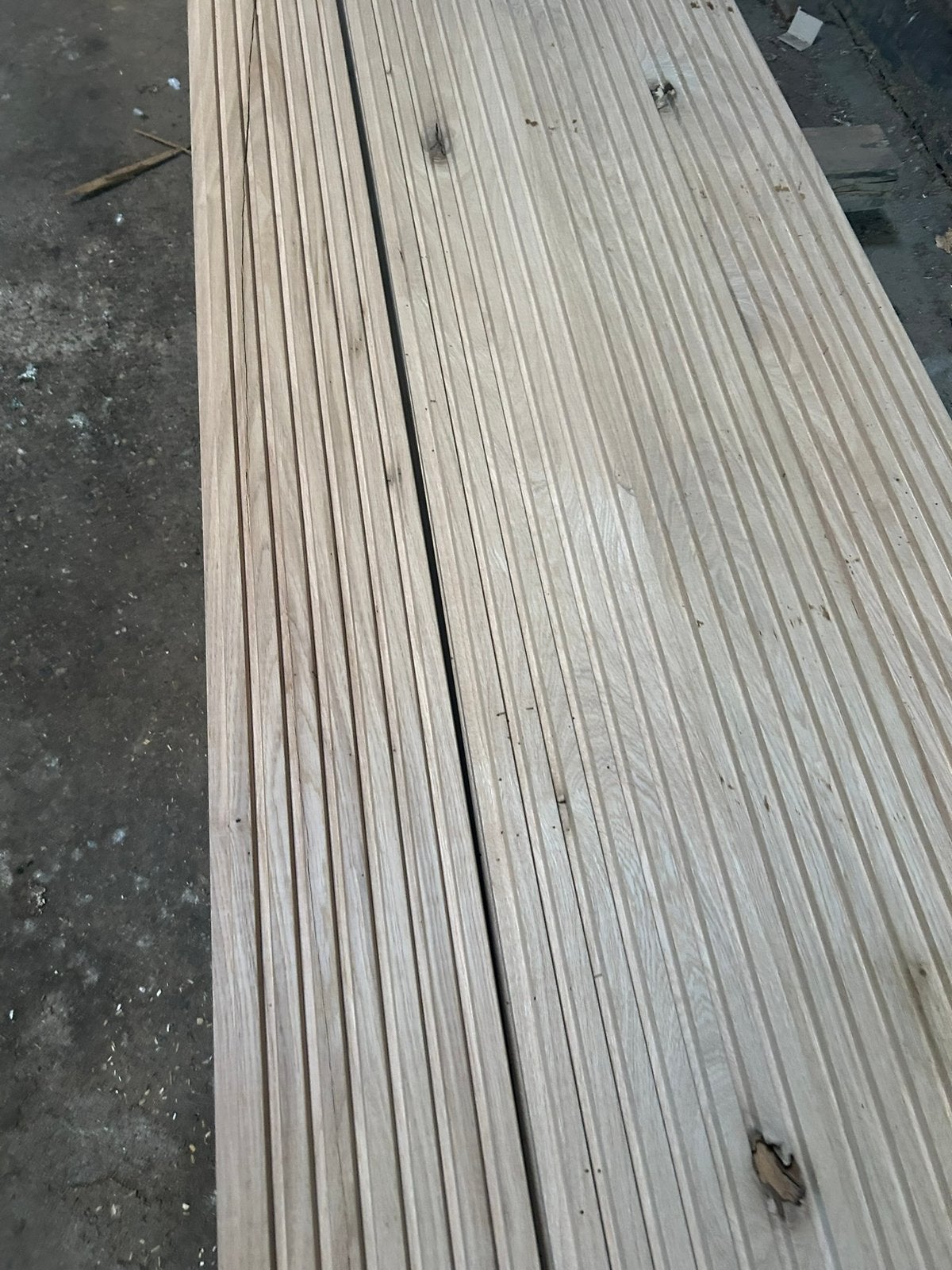 Eiken planken te koop. B keus. Meerdere partijen, Tuin en Terras, Palen, Balken en Planken, Ophalen of Verzenden, Nieuw, 250 cm of meer