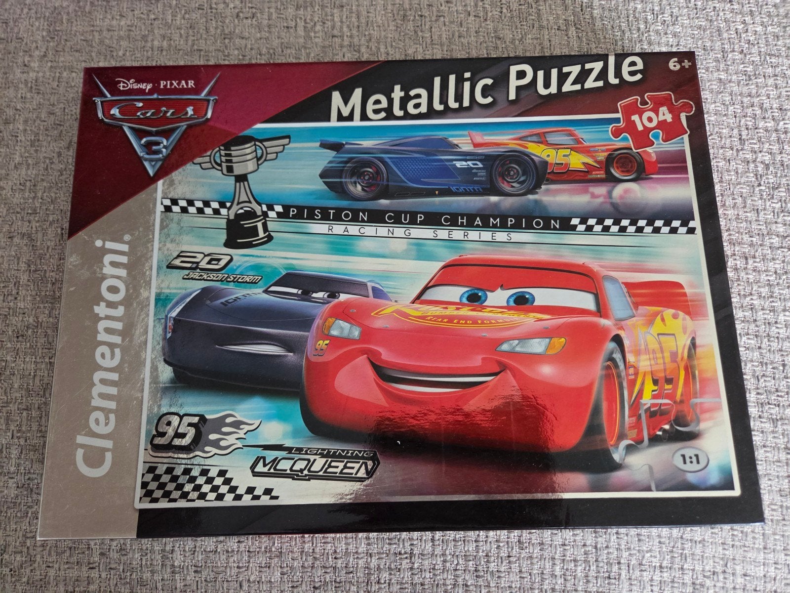 Cars metallic puzzel 104 stukjes, Ophalen of Verzenden, Meer dan 50 stukjes, Zo goed als nieuw, 6 jaar of ouder