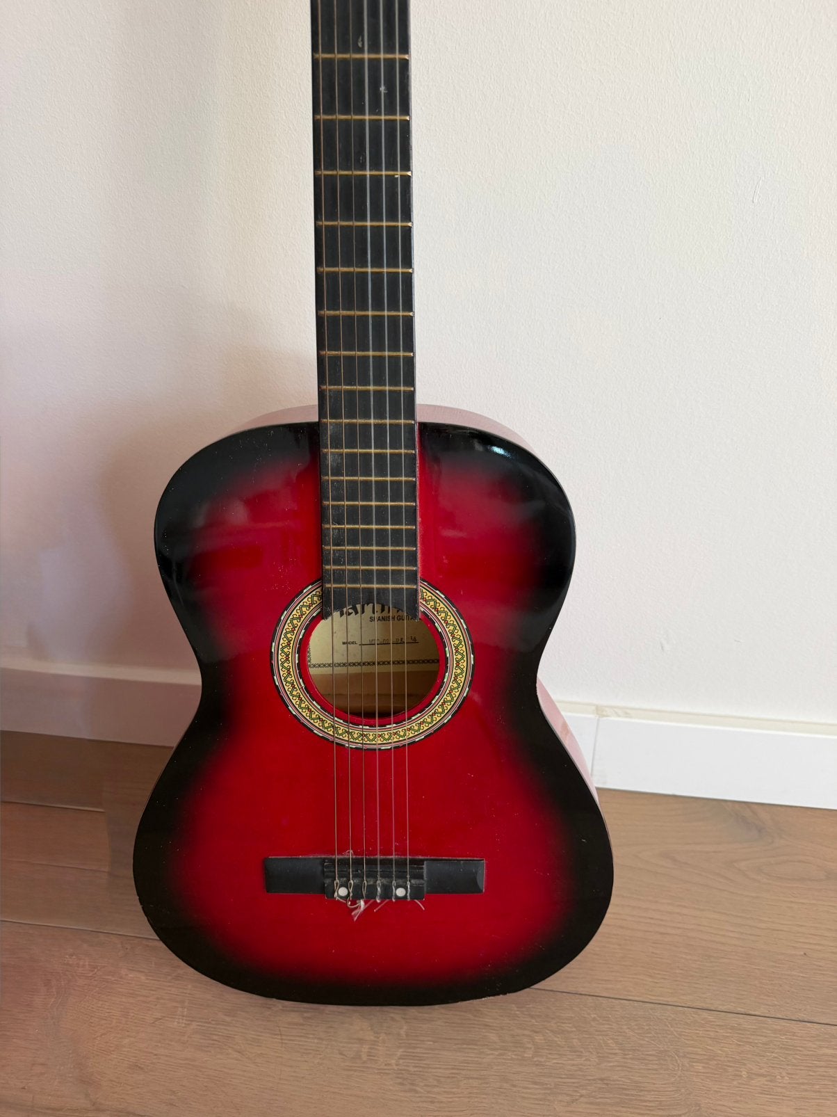 Martinez gitaar, Ophalen, Zo goed als nieuw