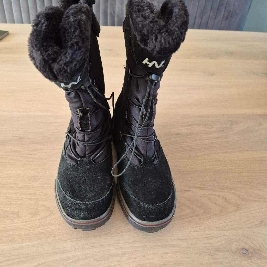 Snowboots gevoerd zwart Human Nature, Kleding | Dames, Schoenen, Zwart, Snowboots, Ophalen of Verzenden, Zo goed als nieuw