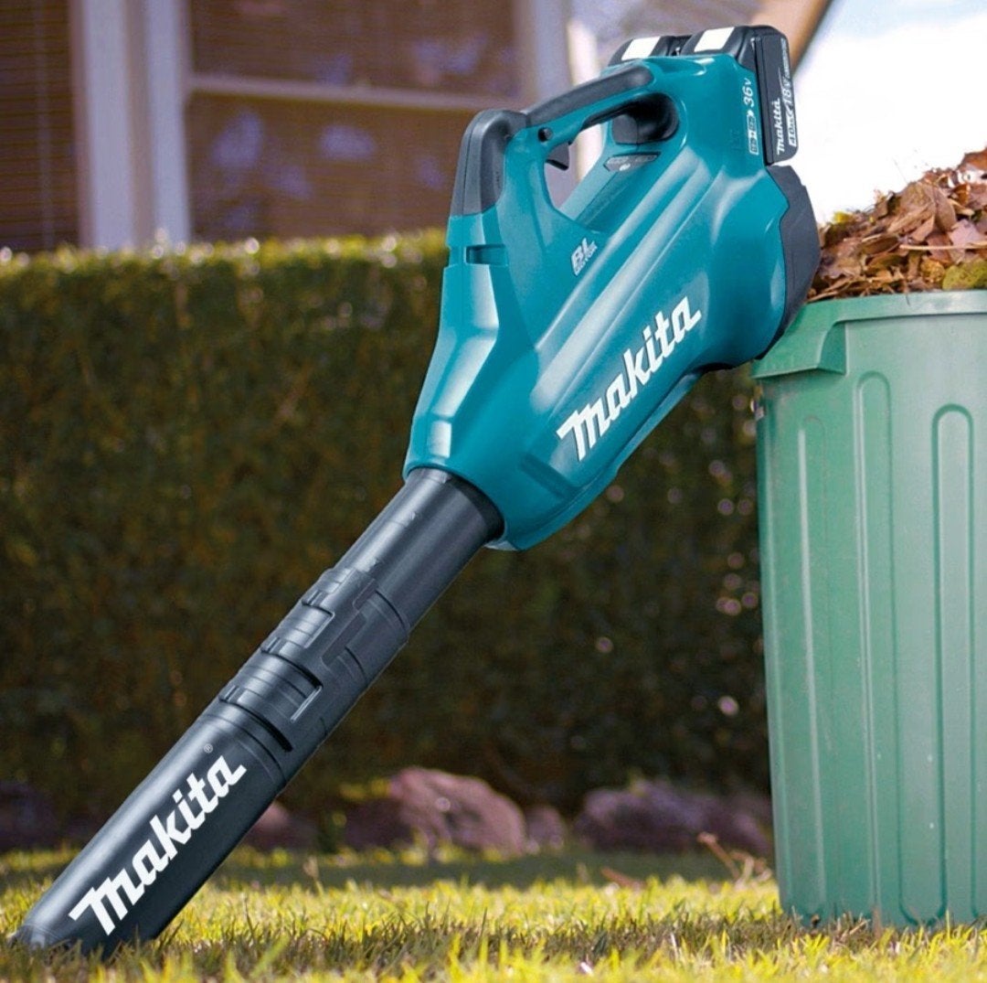 Makita DUB362 2x18V Accu Bladblazer zgan, Verzenden, Zo goed als nieuw, Accu