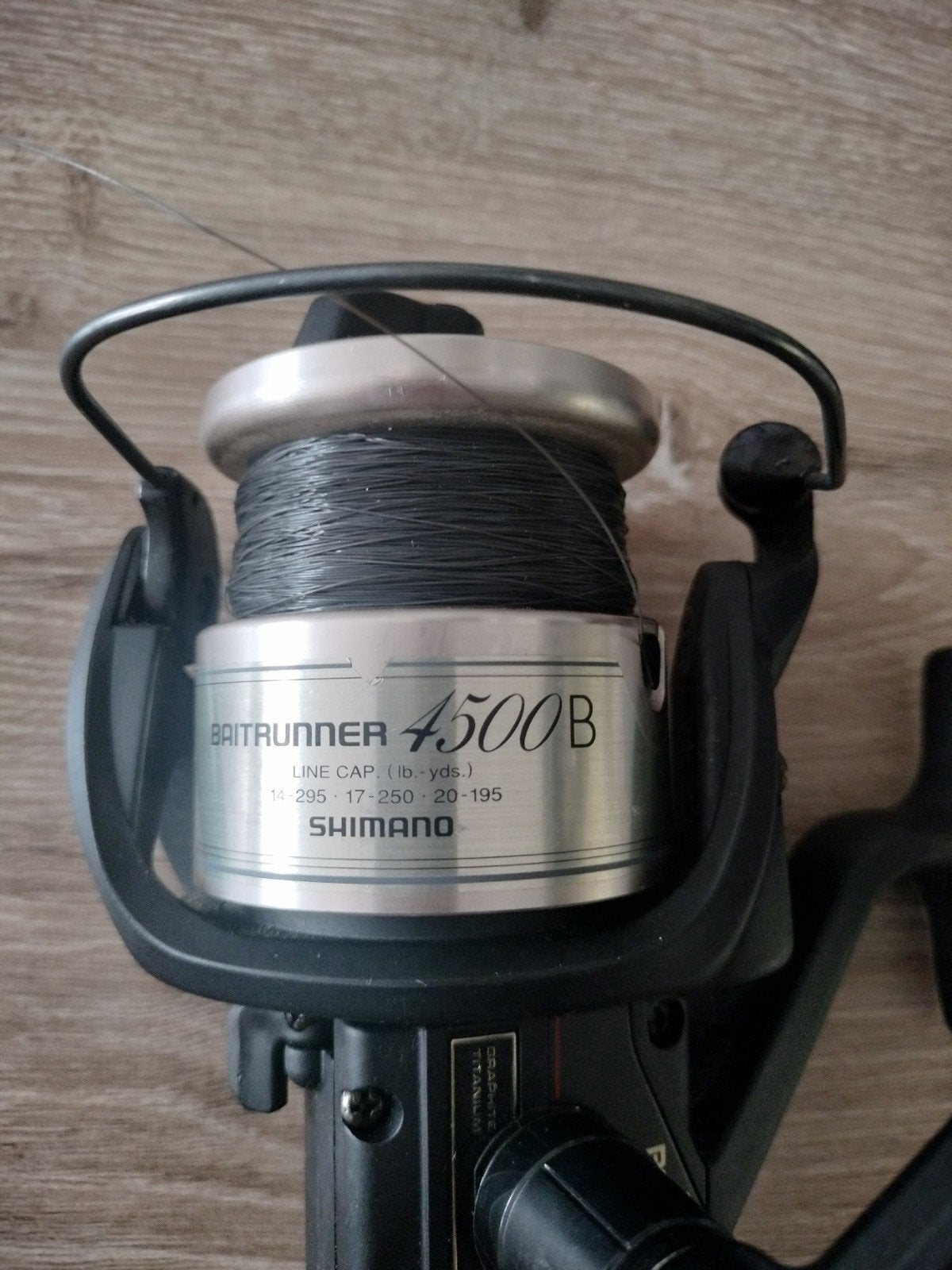 Shimano Baitrunner 4500B USA versie, Watersport en Boten, Ophalen of Verzenden, Gebruikt, Molen