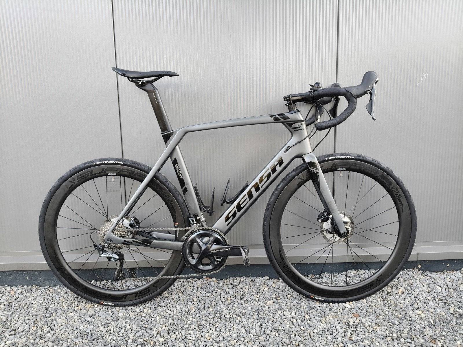Sensa Giulia EVO Custom Disc! 58cm. Ultegra.  Carbon wielen, 28 inch, Carbon, Heren, Zo goed als nieuw