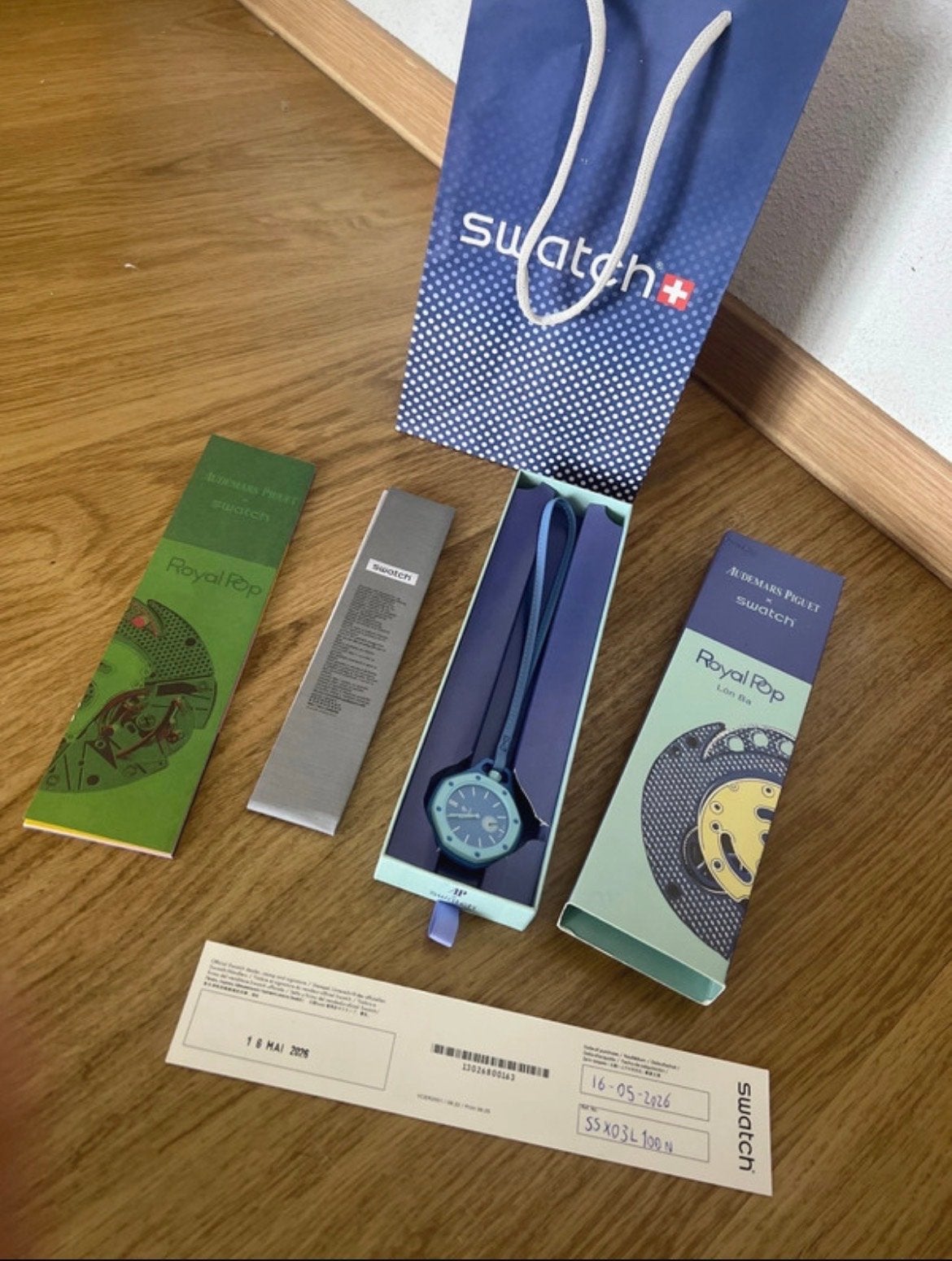 Swatch x Audemars Piguet Royal Pop Horloge - Nieuw, Ophalen of Verzenden, Nieuw