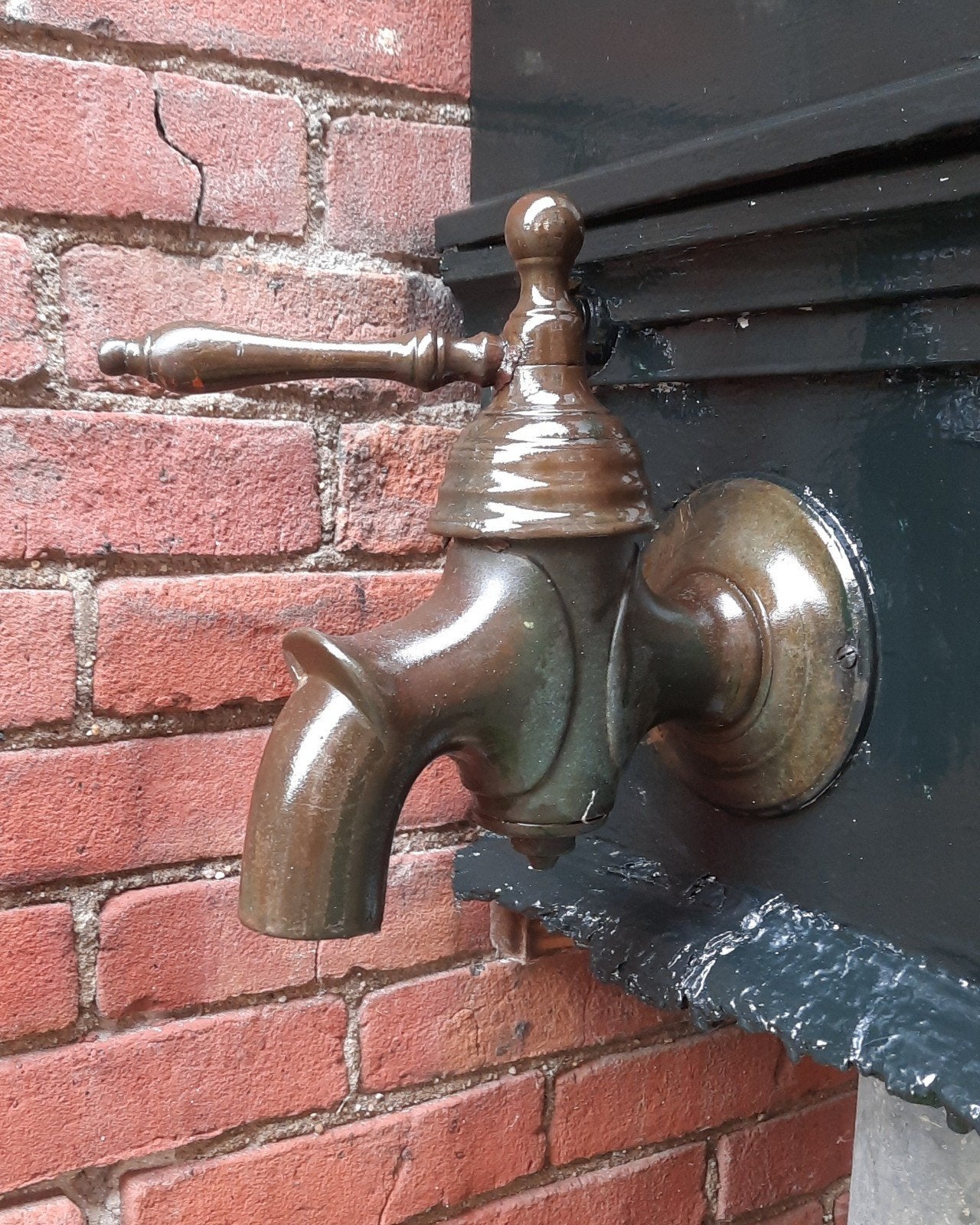 Prachtige waterpomp met waterreservoir, Antiek en Kunst, Ophalen of Verzenden