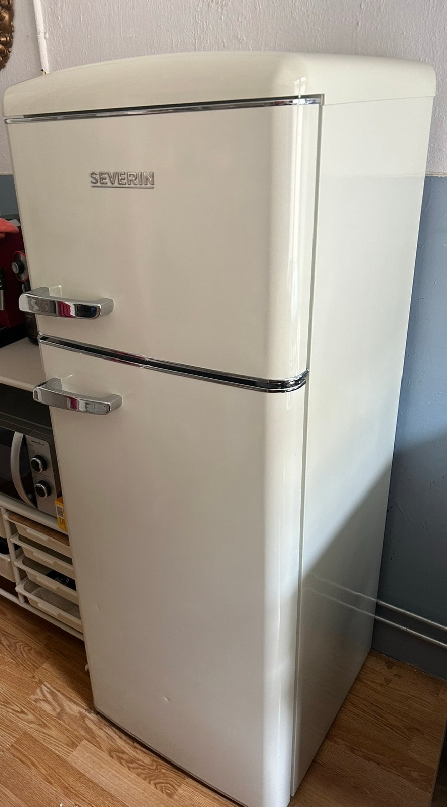 SEVERIN Retro RKG 8933 koelkast vriezer creme, Ophalen, Gebruikt, 200 liter of meer, 140 tot 160 cm