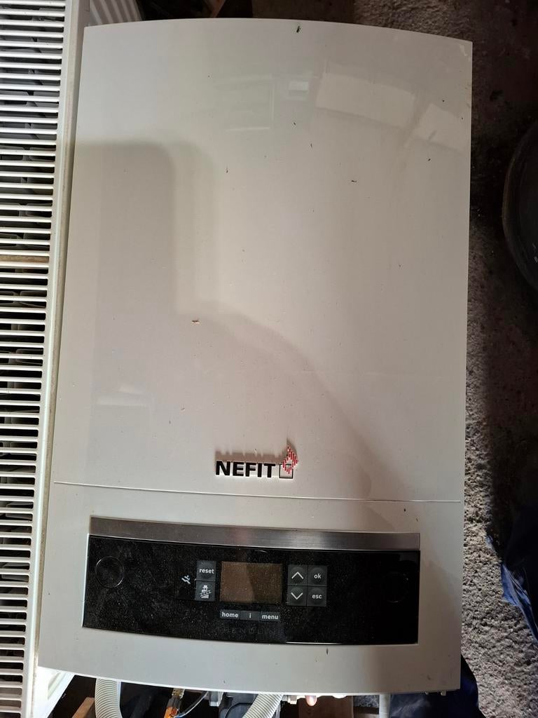 Nefit Bosch Trendline HCR25 CW6 II Combi CV-ketel (2017), Gebruikt, Hoog rendement (Hr), Cv-ketel of Combi-ketel, Minder dan 60 cm