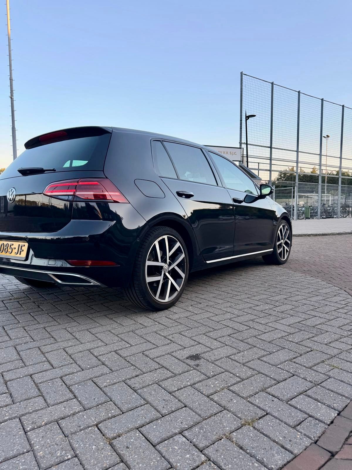Volkswagen Golf 7.5 1.4 TSI DSG Full Option, Auto's, Parkeerassistent, 4 cilinders, Alcantara, Zwart