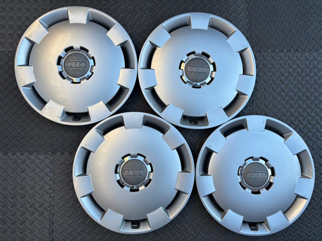 Set originele Audi A2, A3, A4 en A6 wieldoppen 16 inch, Auto diversen, Wieldoppen, Gebruikt, Ophalen of Verzenden