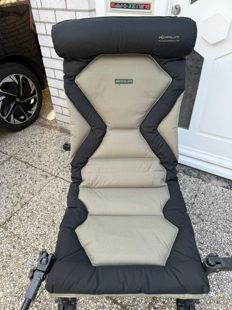 Korum Deluxe Accessory Chair met feedertoebehoren, Ophalen, Gebruikt, Overige typen