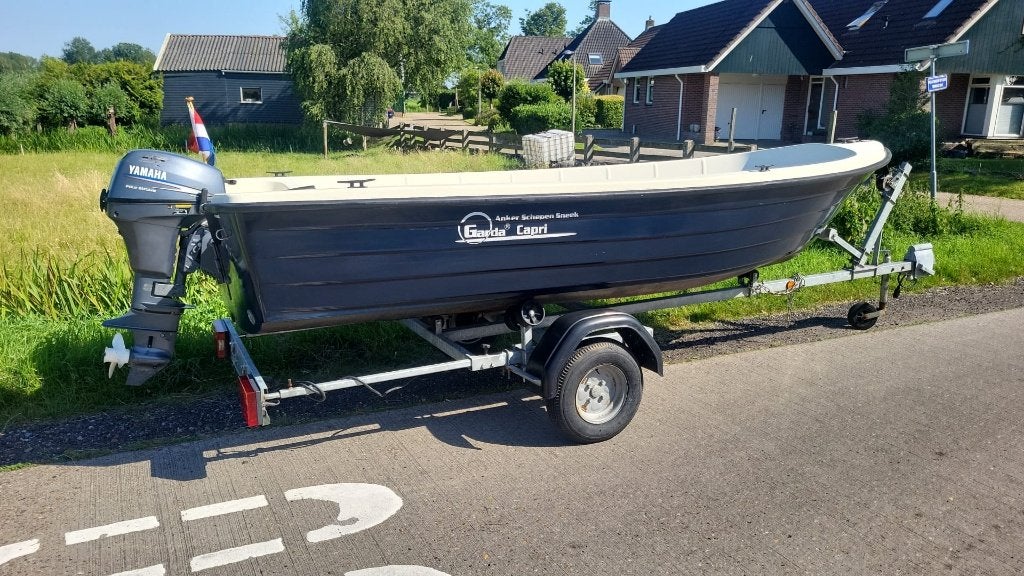 Garda Carpi 430 Yamaha 6 pk 4-takt + trailer, Watersport en Boten, Consoleboot, Gebruikt, 6 pk, Rondzit