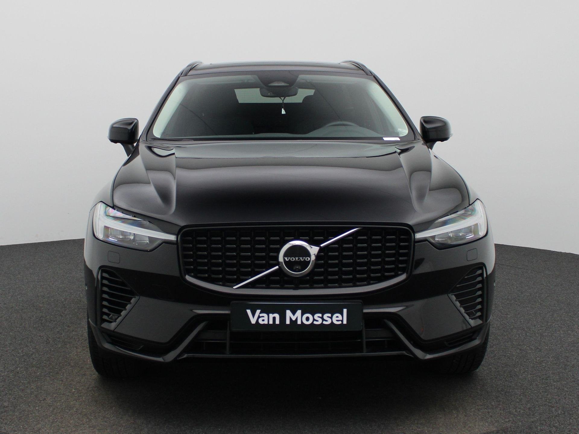Volvo XC60 T6 PHEV AWD Plus Black Edition Aut. | PANO-SCHUIF, Auto's, Automaat, 12 maanden, Gebruikt, Euro 6