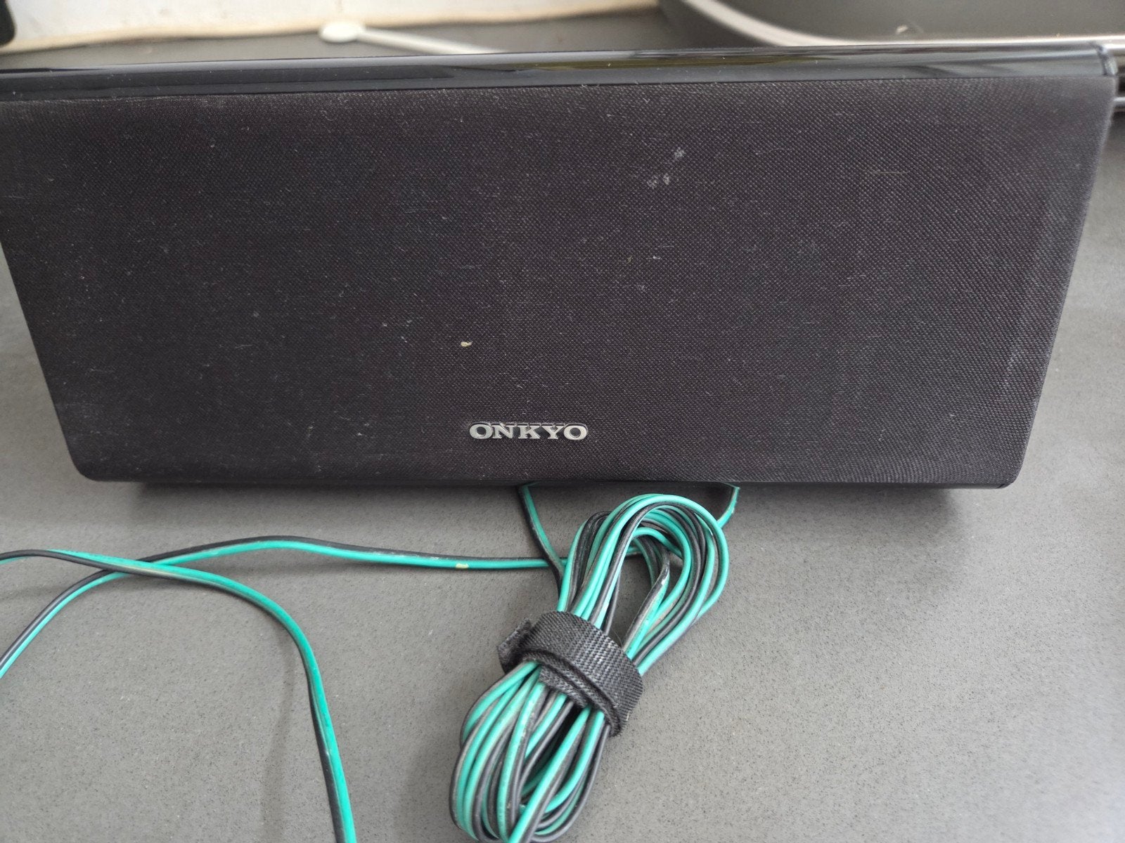 Onkyo SKC-538 Center Speaker & 4x SKR-538 Surround Speakers, Audio, Tv en Foto, Luidsprekers, Ophalen, Gebruikt, 60 tot 120 watt