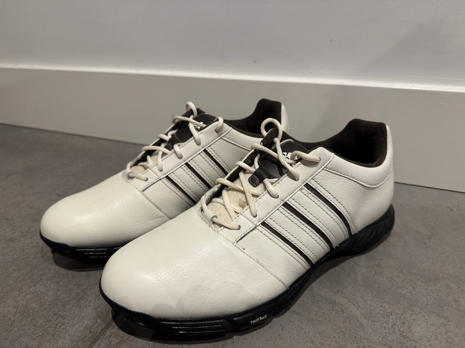 Adidas Golfschoenen - Maat 41 1/3 - Wit/Zwart, Sport en Fitness, Golf, Ophalen of Verzenden, Gebruikt, Schoenen