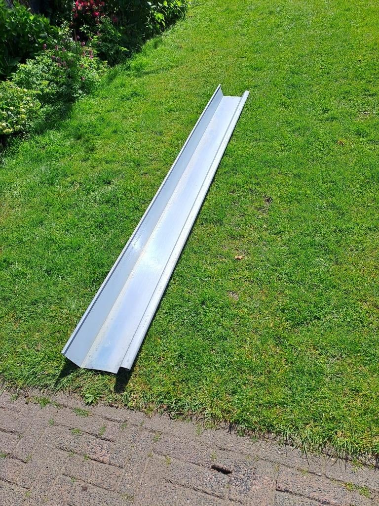 Zinken dakgoot, Ophalen, Minder dan 20 mm, 2 tot 4 meter, Zo goed als nieuw