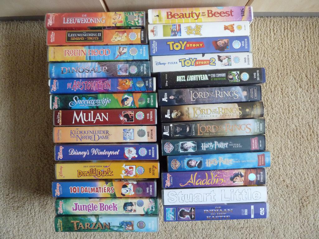 videobanden met tekenfilms, Cd's en Dvd's, VHS | Kinderen en Jeugd, Alle leeftijden, Ophalen, Gebruikt, Overige typen