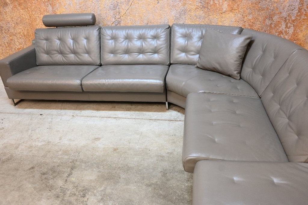 Als NIEUW! taupekleurige leren Leolux Cuno design hoekbank, Leolux, Leolux, 100 tot 125 cm, 300 cm of meer