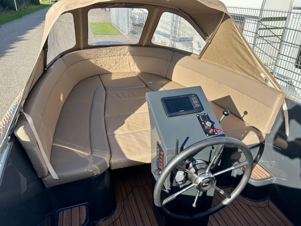 Foto 8 van Maxima 600 Tender 2022 | 50pk Honda | Bomvol opties! NWstaat
