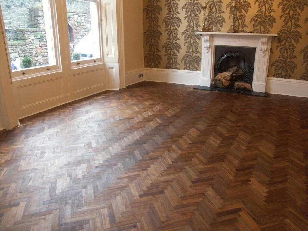 ACTIE; MASSIEVE TEAKHOUTEN VISGRAATVLOER, Ophalen, Nieuw, 75 m² of meer, Parket