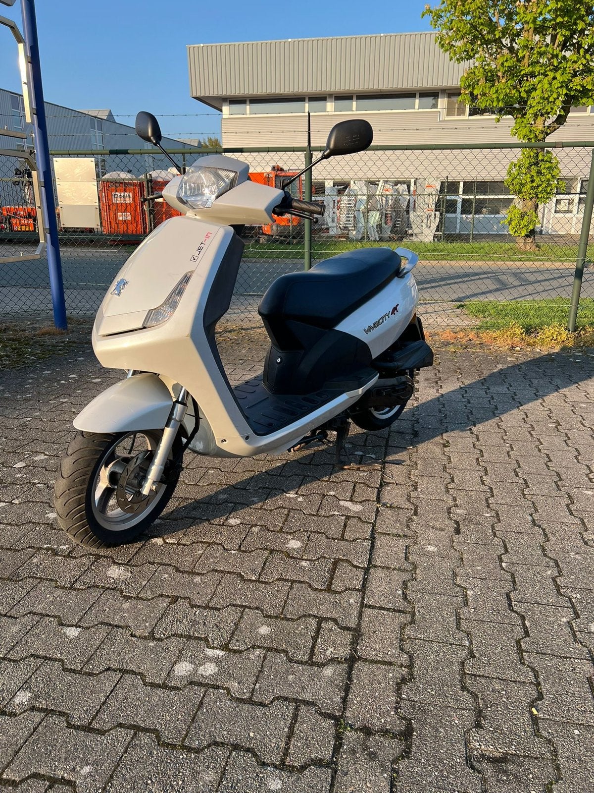 Peugeot Vivacity 4T Scooter - Wit, 18013 km, Fietsen en Brommers, Scooters | Peugeot, Ophalen, Gebruikt, Maximaal 45 km/u, Benzine