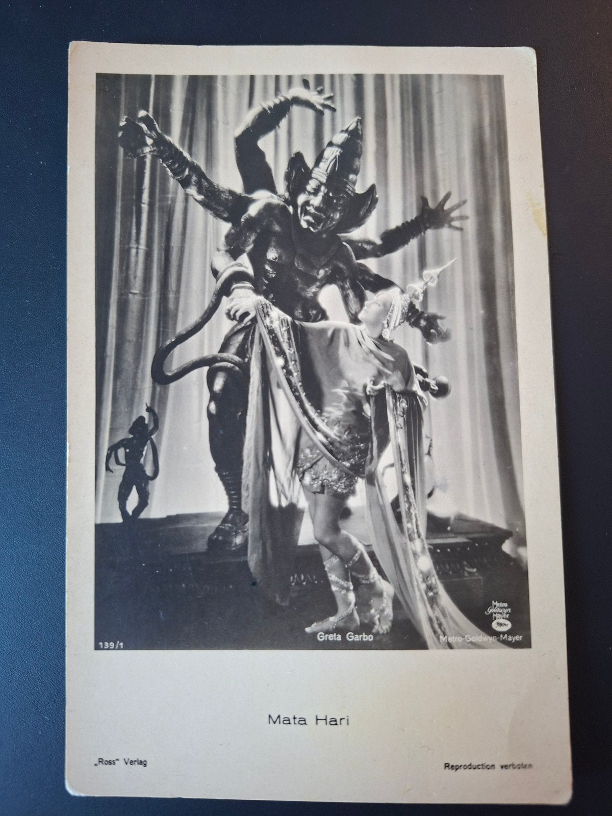Originele Ross Verlag Filmkaart - Greta Garbo als Mata Hari, Ophalen of Verzenden, 1920 tot 1940, Gelopen