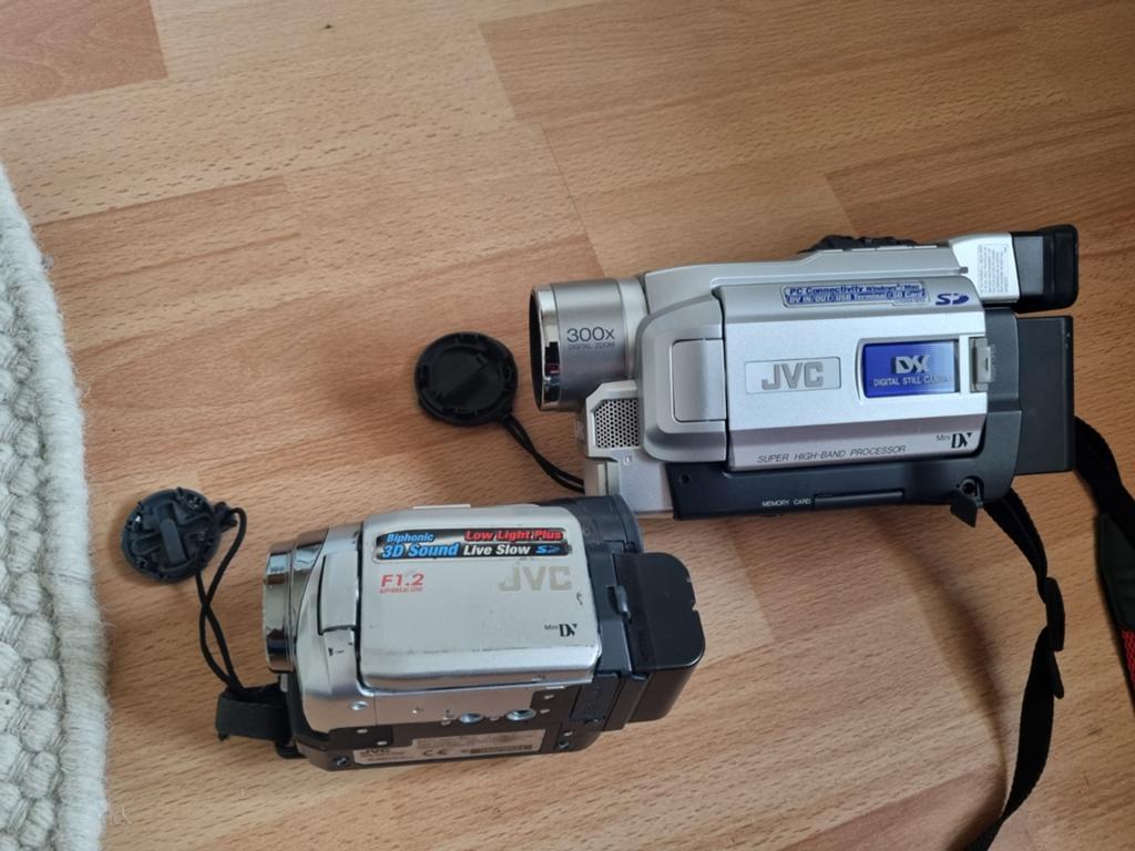 JVC MiniDV Camcorders voor Reparatie of Onderdelen, Mini dv, JVC, Ophalen of Verzenden, Niet werkend