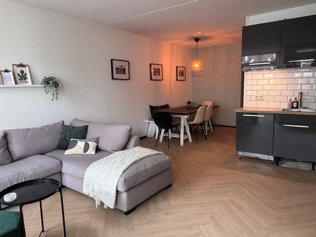 Appartement te huur Apeldoorn (tijdelijk & gemeubileerd), Gelderland, Appartement, Direct bij eigenaar, 65 m²