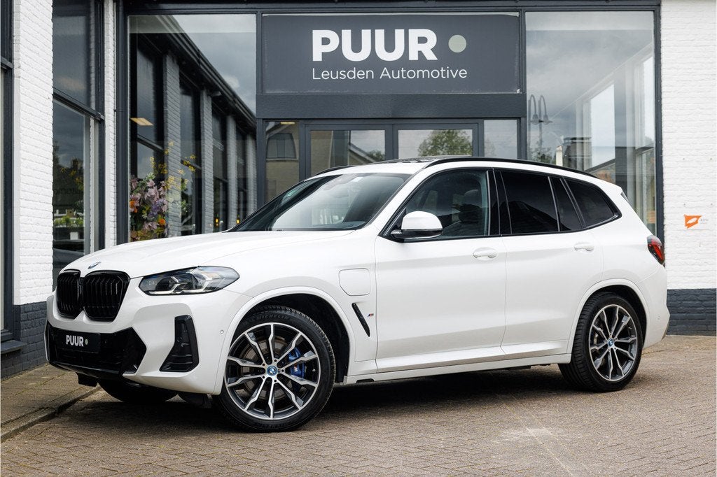 BMW X3 xDrive30e Competition Stoelen Pano - Harman Kardon -, Automaat, 1998 cc, Gebruikt, Zwart