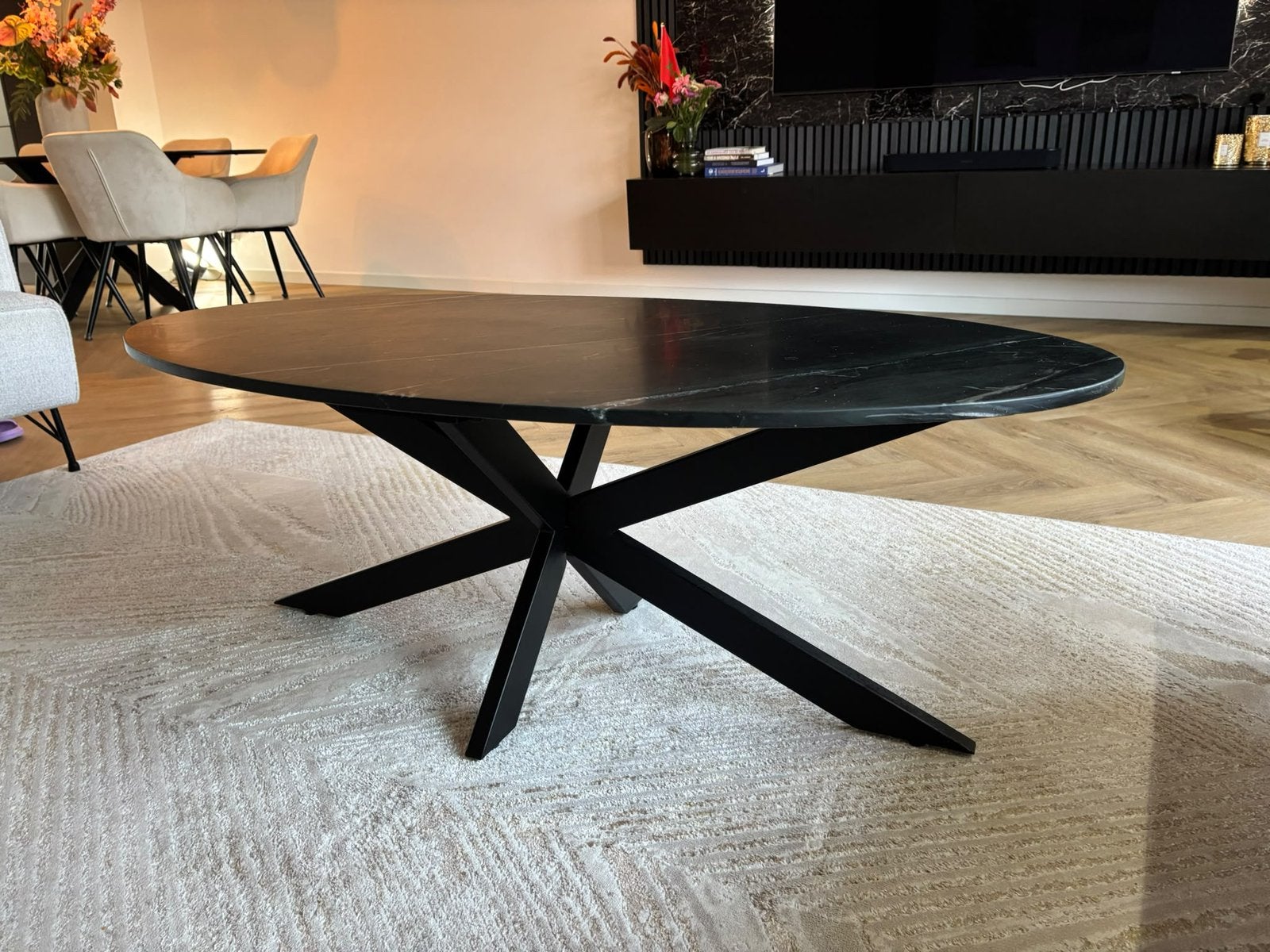 Luxe ovale salontafel – zwart marmer – 140 cm, Ophalen, 100 tot 150 cm, 50 tot 100 cm, Zo goed als nieuw