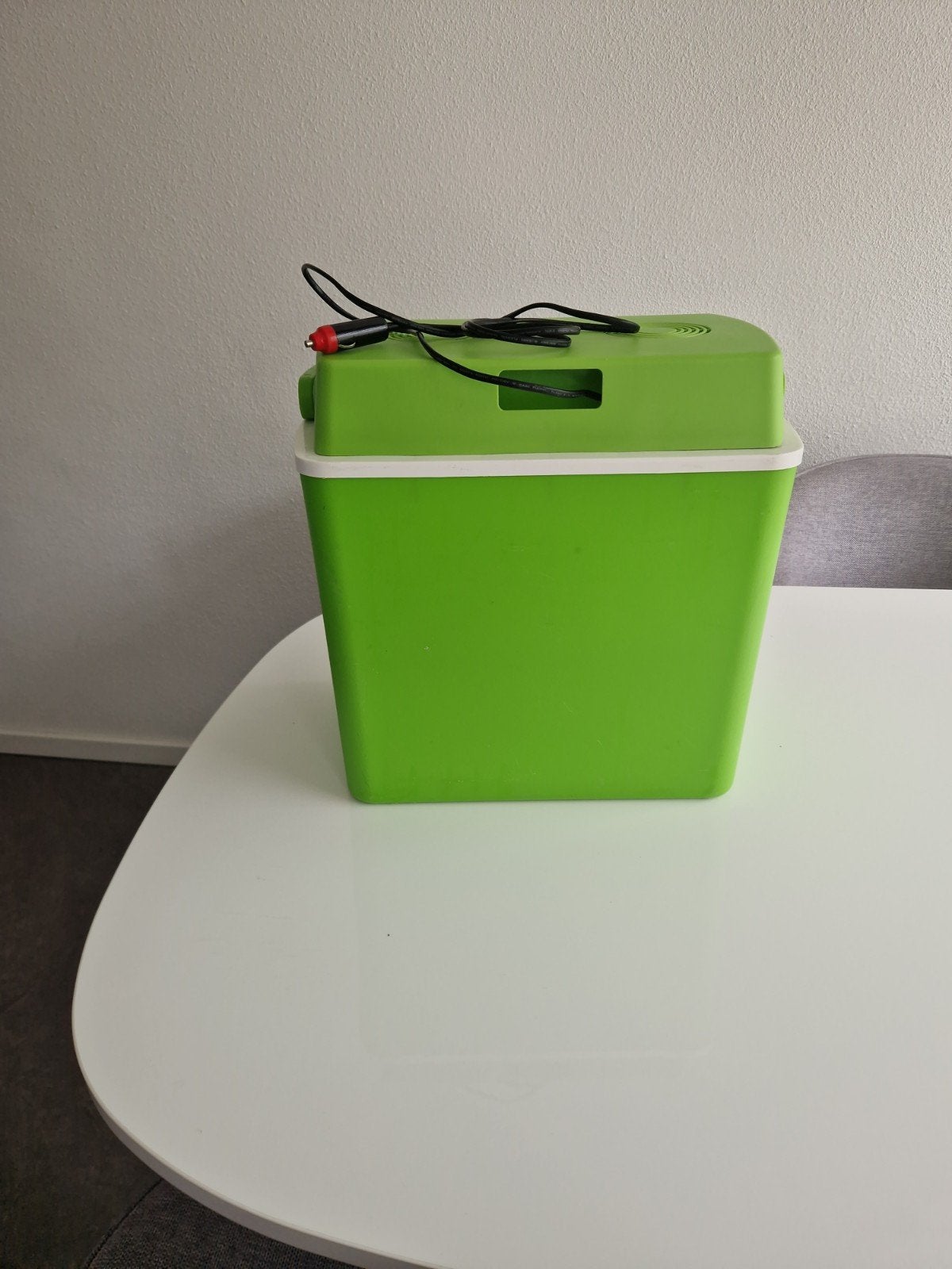 Tomado elektrische koelbox 220V/12V - Ideaal voor onderweg, Caravans en Kamperen, Ophalen, Elektrisch